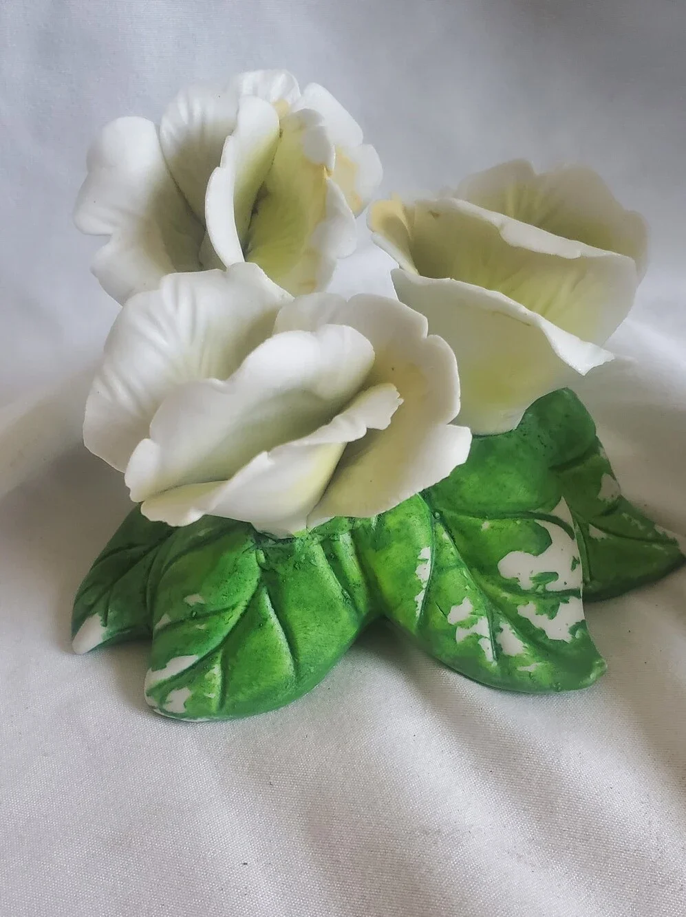 Capodimonte Style Vtg White Porcelain Ceramic Floral Accent Pair Green Leaves